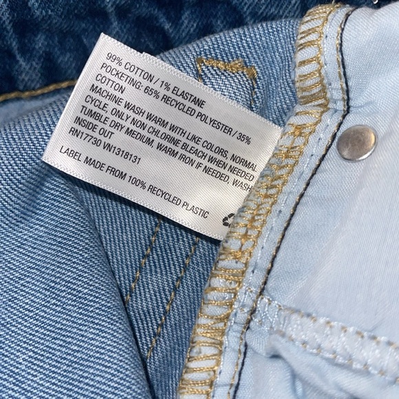 Women’s high waisted Wide Leg Ankle cropped Dual Wash Jeans - Picture 15 of 16